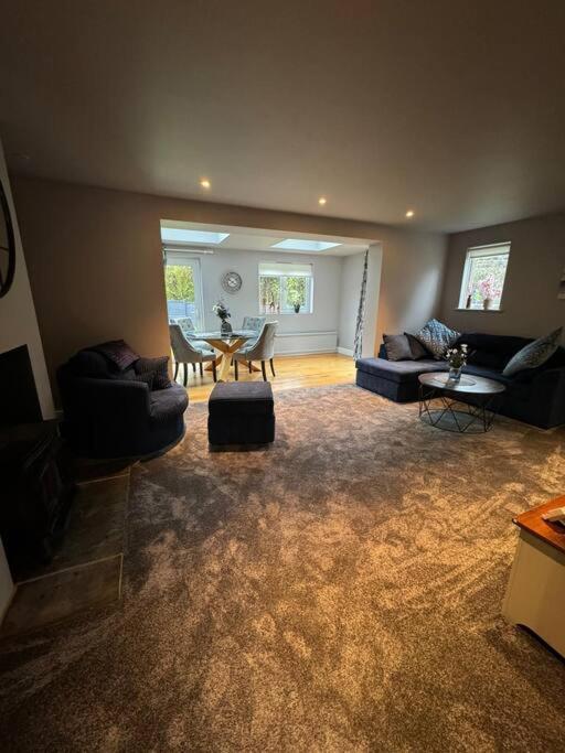 The Bainden , With Private Secluded Hot Tub
